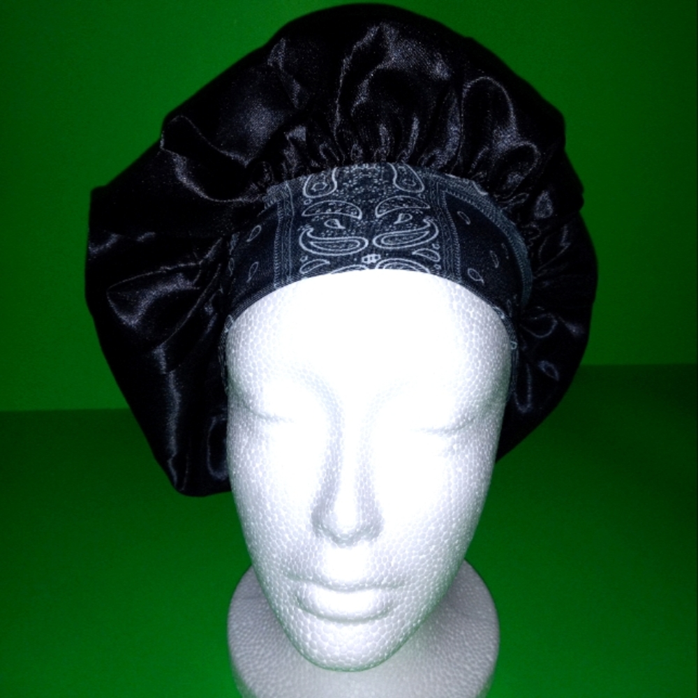 NWT BLACK BONNET